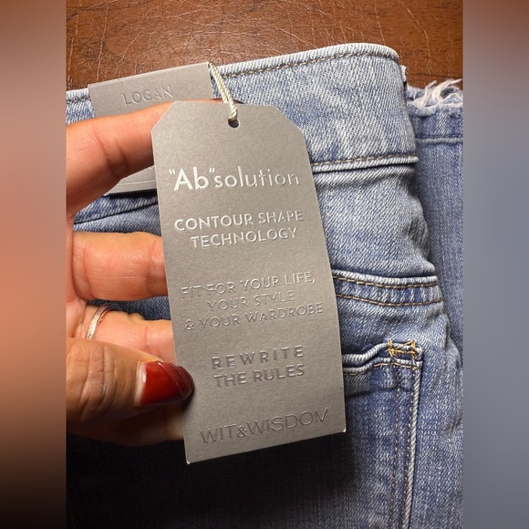 Wit & Wisdom LOGAN HIGH RISE VINTAGE SKINNY JEANS WITH DISTRESSED HEM - Picture 7 of 12